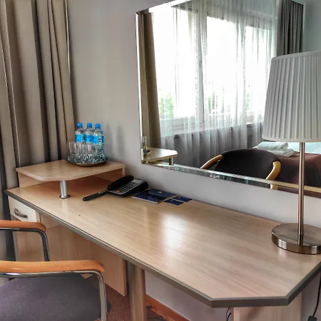 Logos Hotel *