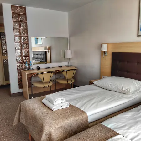 Hotel Logos *