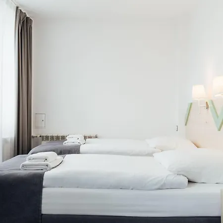 Hotel Logos *